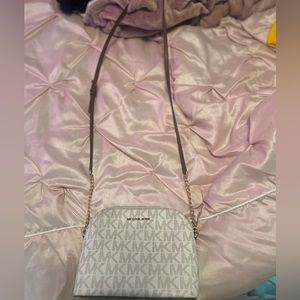 Medium Micheal Kors Crossbody Bag